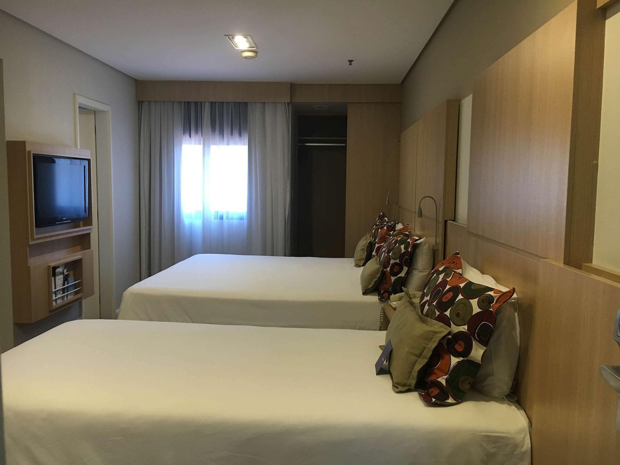 Mercure Sao Paulo Nacoes Unidas Bagian luar foto